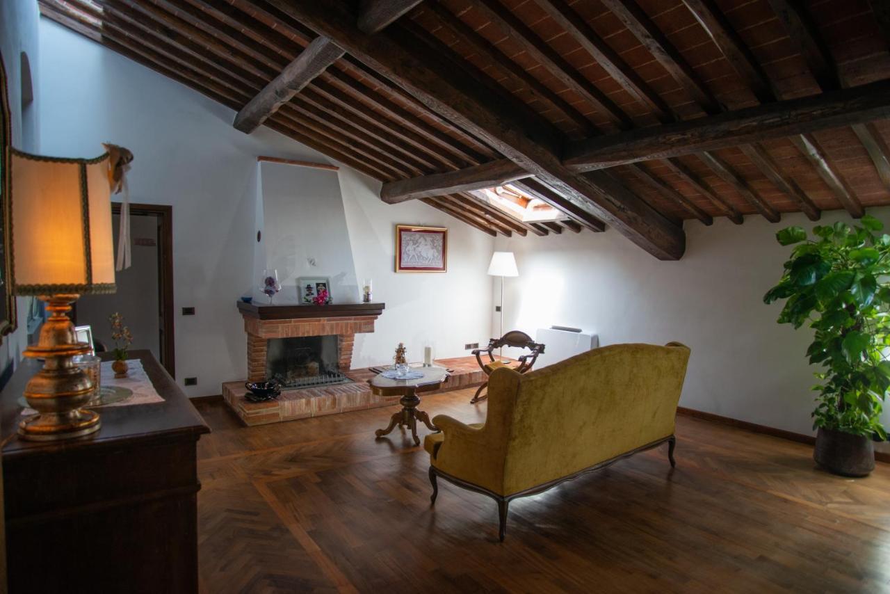 Maison Tuscany Bed&Breakfast Sinalunga Bagian luar foto