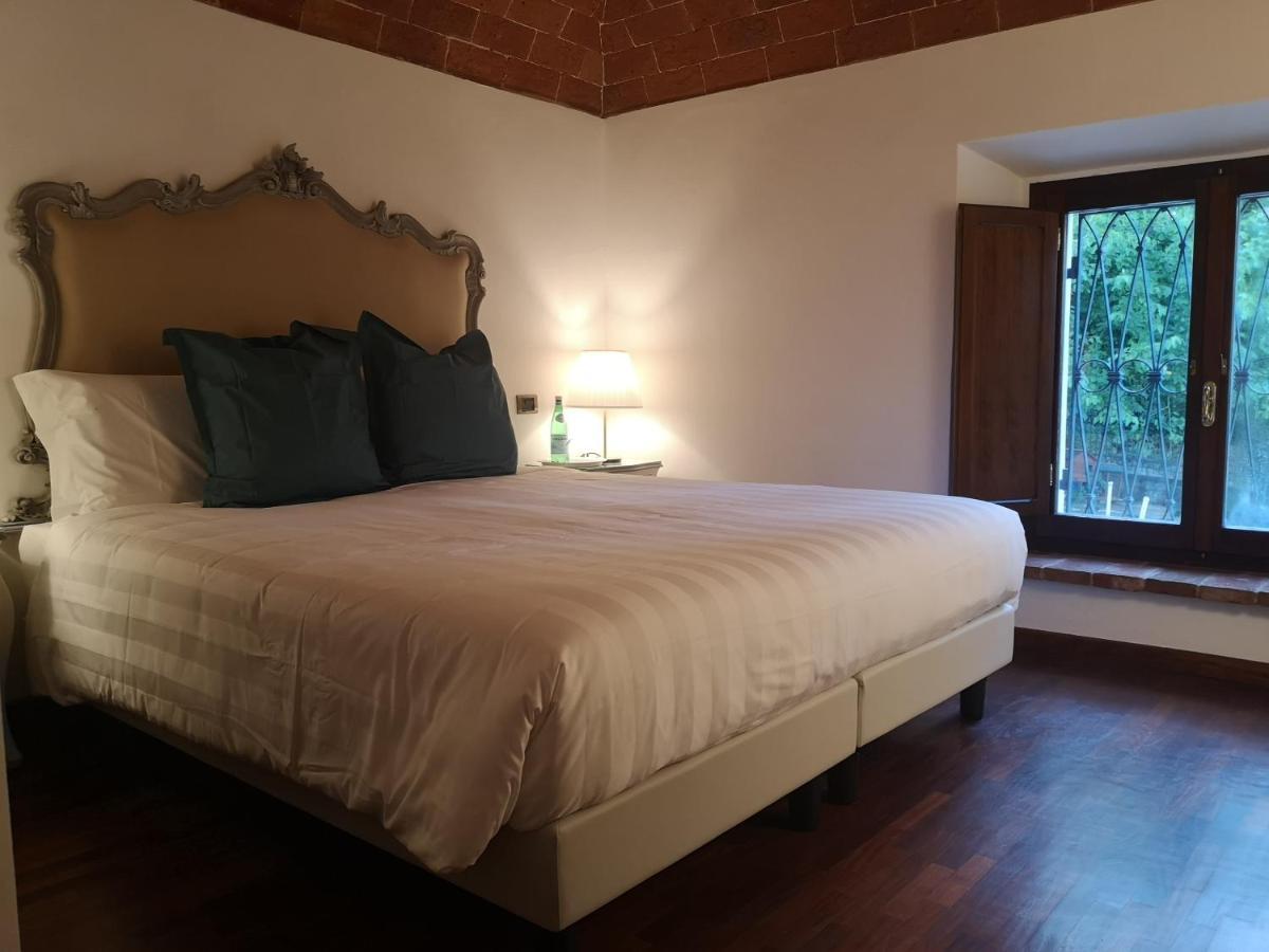 Maison Tuscany Bed&Breakfast Sinalunga Bagian luar foto
