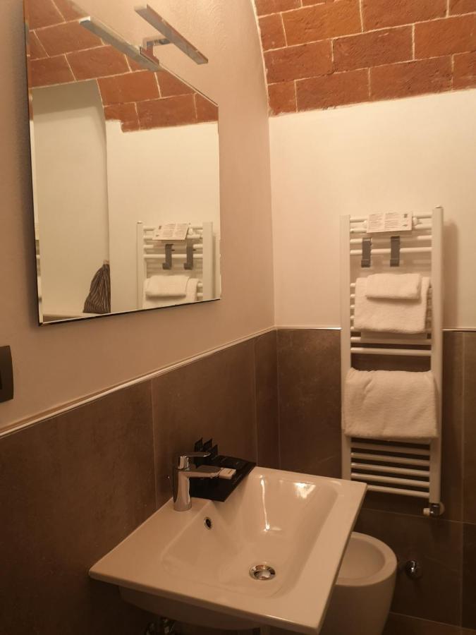 Maison Tuscany Bed&Breakfast Sinalunga Bagian luar foto
