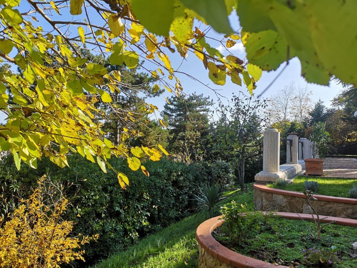 Maison Tuscany Bed&Breakfast Sinalunga Bagian luar foto